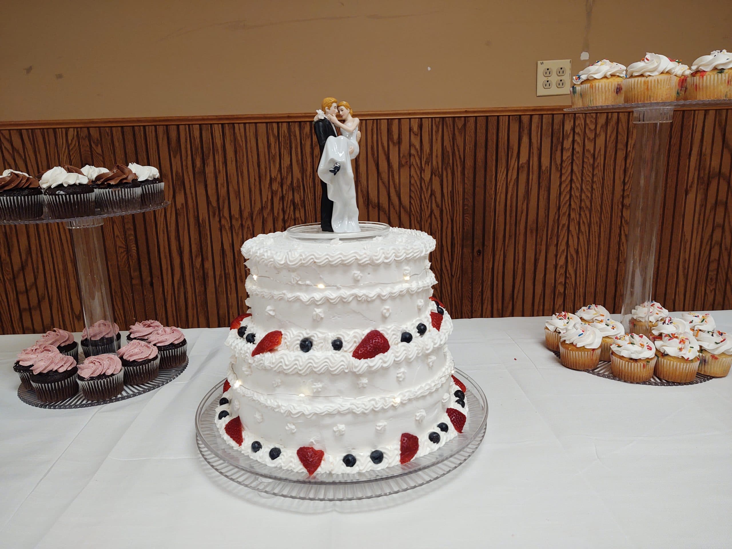 Wedding-Cake-2-Tier-Double-Layer-scaled